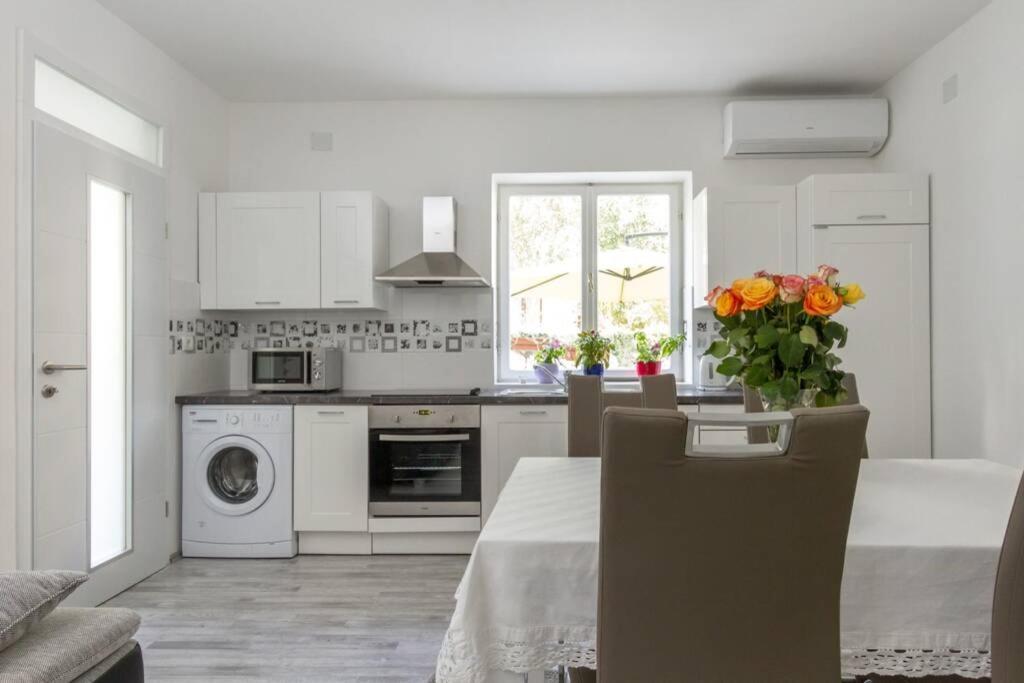 Apartman Buki **** Split Exterior foto